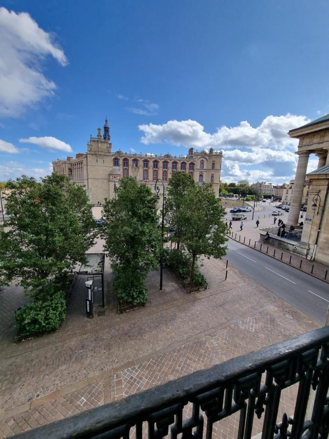 Face Chateau St Germain En Laye, Appartement 4 A 6 Personnes, 23 Min De Paris Champs-Elysees 圣日耳曼昂莱 外观 照片