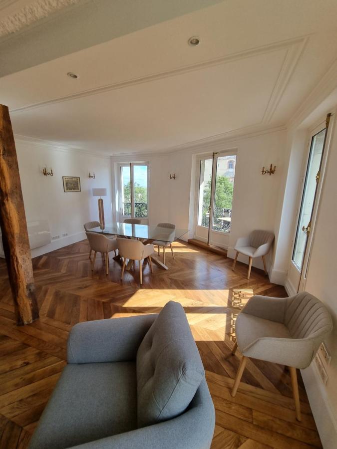 Face Chateau St Germain En Laye, Appartement 4 A 6 Personnes, 23 Min De Paris Champs-Elysees 圣日耳曼昂莱 外观 照片