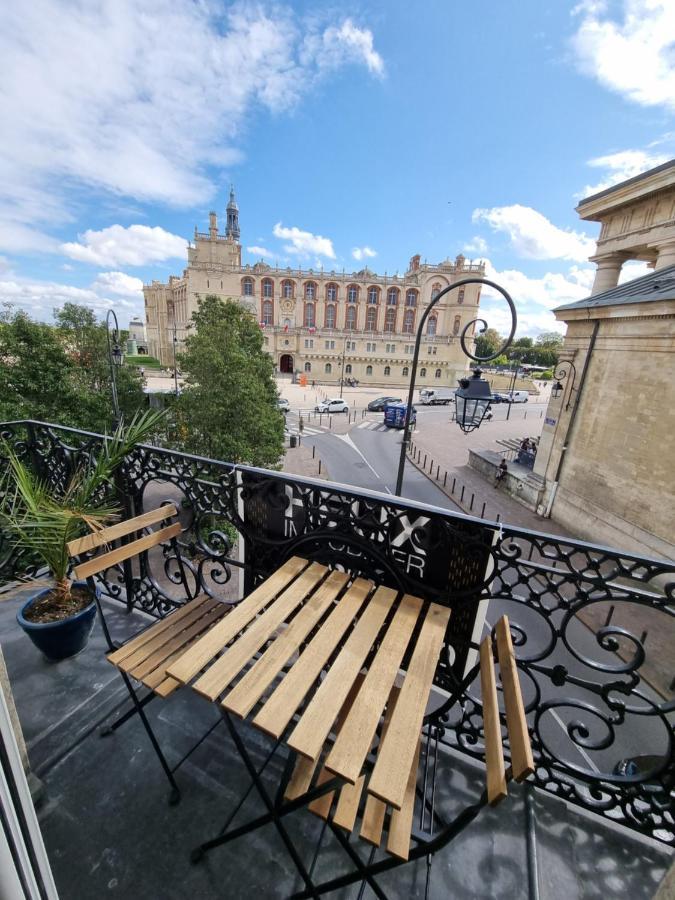 Face Chateau St Germain En Laye, Appartement 4 A 6 Personnes, 23 Min De Paris Champs-Elysees 圣日耳曼昂莱 外观 照片