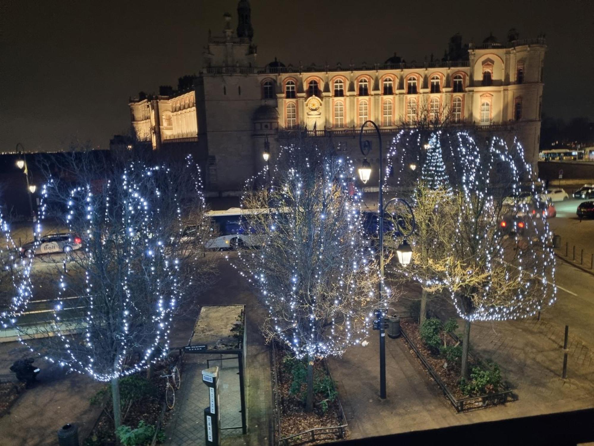 Face Chateau St Germain En Laye, Appartement 4 A 6 Personnes, 23 Min De Paris Champs-Elysees 圣日耳曼昂莱 外观 照片