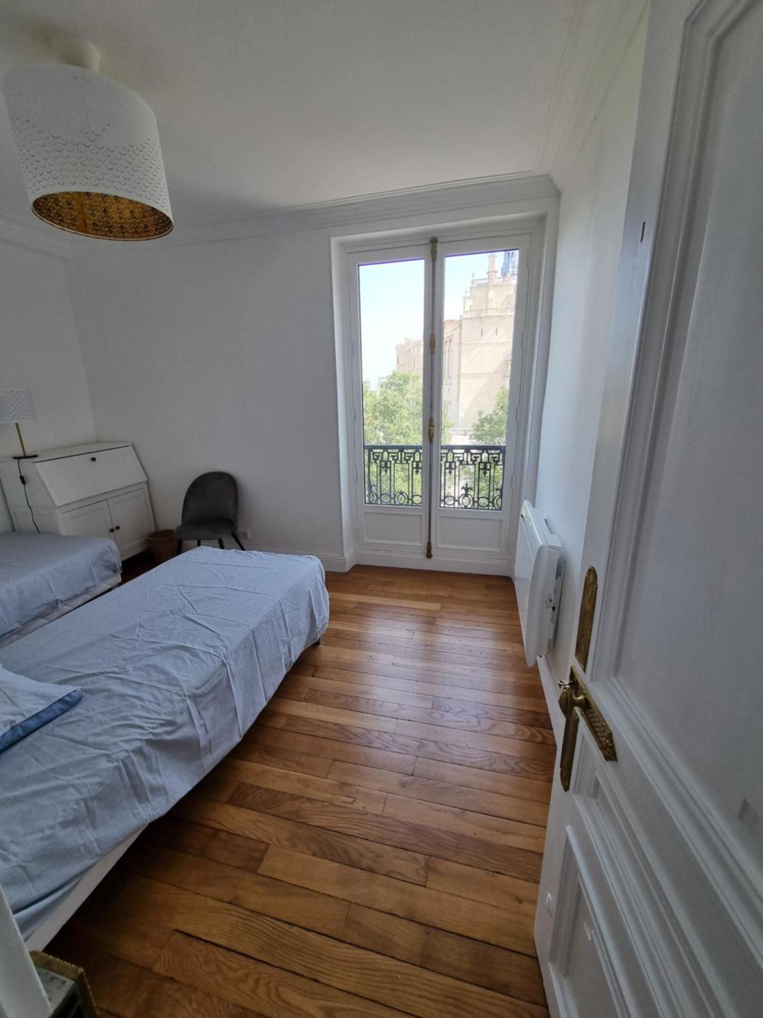 Face Chateau St Germain En Laye, Appartement 4 A 6 Personnes, 23 Min De Paris Champs-Elysees 圣日耳曼昂莱 外观 照片